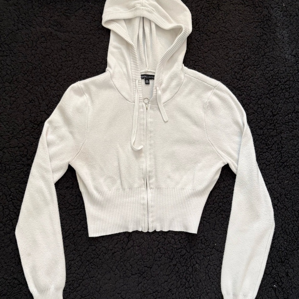 Kendall & Kylie White Zip-Up Cropped sweater Hoodie - Picture 7 of 7
